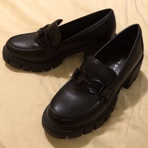 Madden Girl Black Vegan Leather Loafers w/ Rubber Soles & Heels. NWT Size 7.5